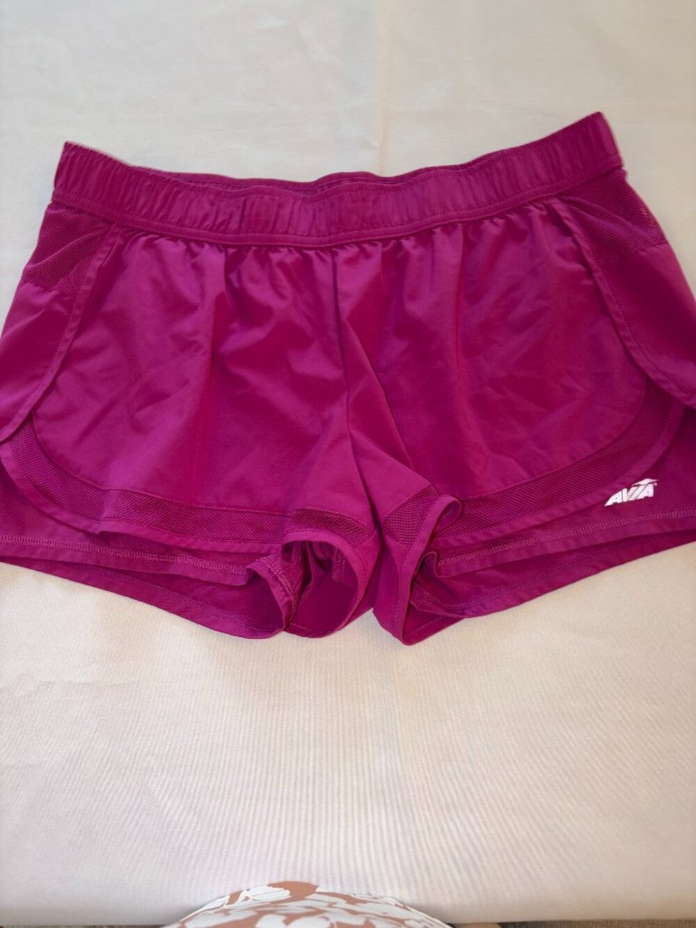 Avia Shorts XL 16 - 18 Plum Purple